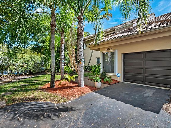 3rd image of 16328 Malibu Dr #14