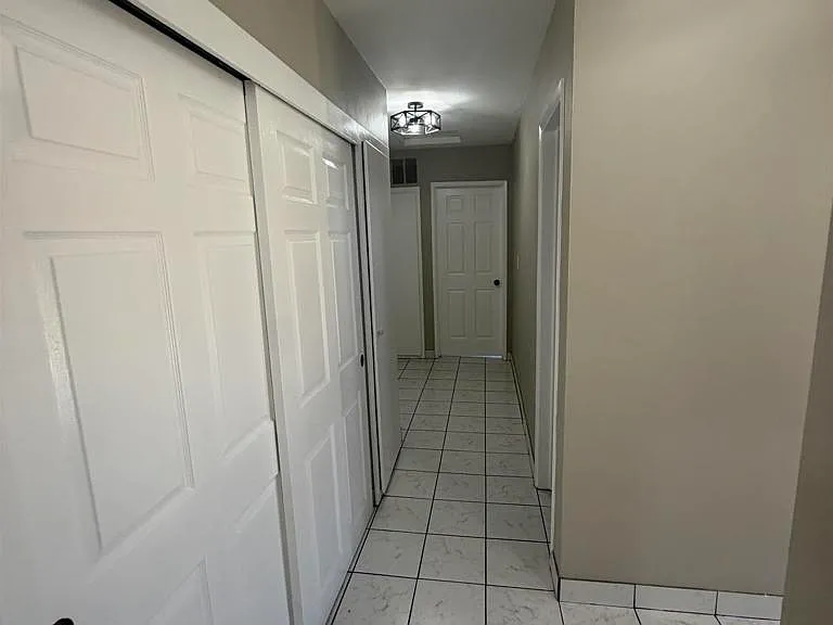 644 Farview St — Photo 7