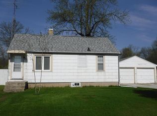 132 Davis St, Two Rivers, WI 54241