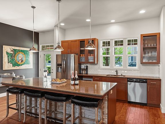 Resident Gourmet Kitchen