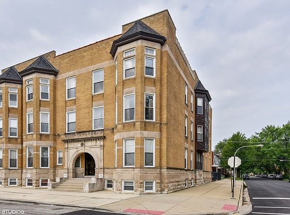 2nd image of 4634 S Vincennes Ave APT 2