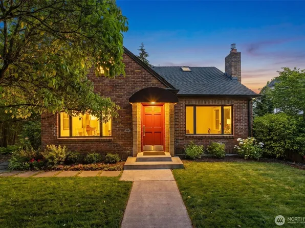 3033 45th Avenue SW, Seattle, WA 98116