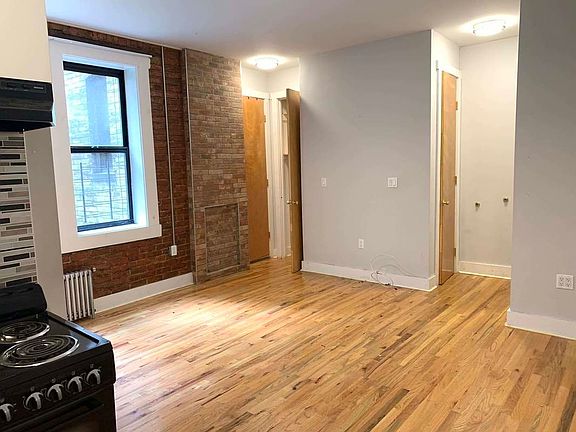 4th image of 2111 Beekman Pl #1E