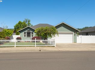 2478 SE Waldon Ave, Roseburg, OR