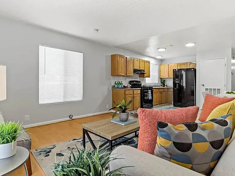 2373 Foothill Blvd #C — Photo 8