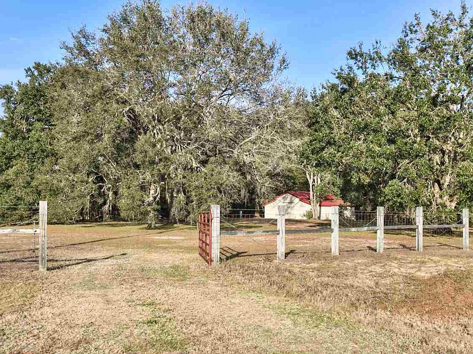 1st image of 1565 Lake McCollum Ct