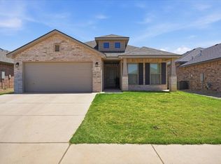 2916 Cottonwood Ave, Wolfforth, TX 79382