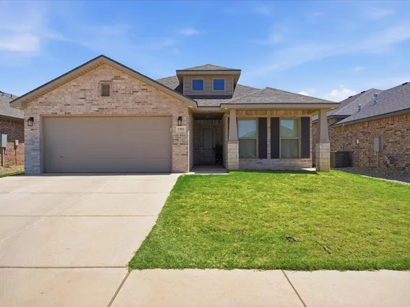 2916 Cottonwood Ave, Wolfforth, TX 79382