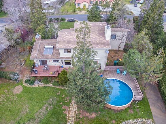 5th image of 702 Sterling Ct