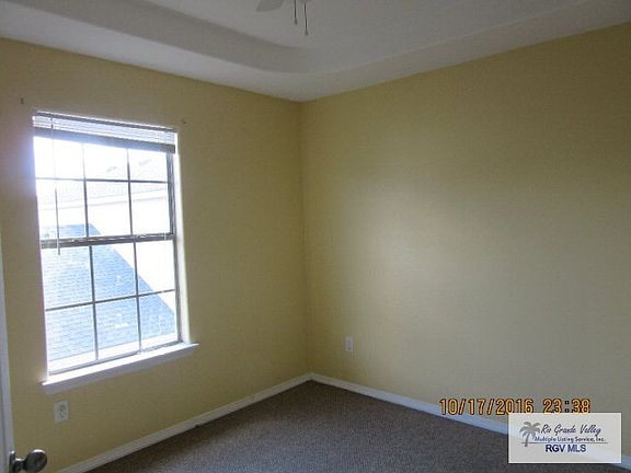 5th image of 702 Sonesta Dr APT J