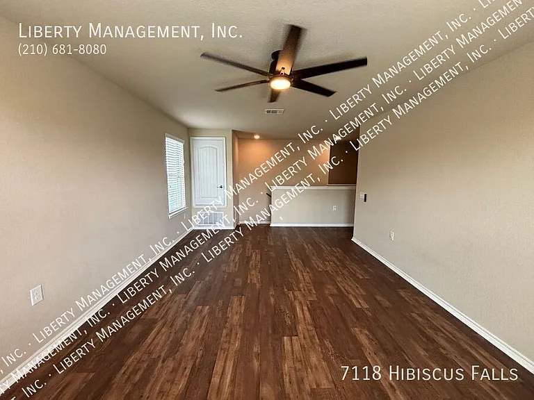 7118 Hibiscus Fls — Photo 16