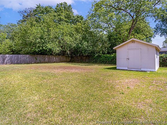 5th image of 5203 Walnut Dr