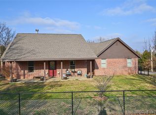 19554 W 846th Rd, Park Hill, OK 74451