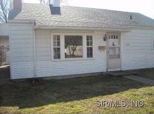 1409 Bel Aire Dr, Belleville, IL