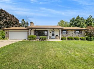 242 Tree Haven Ln, Battle Creek, MI 49015