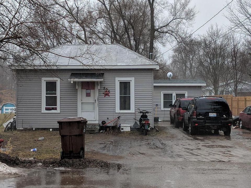 2nd image of 528 W Pine St