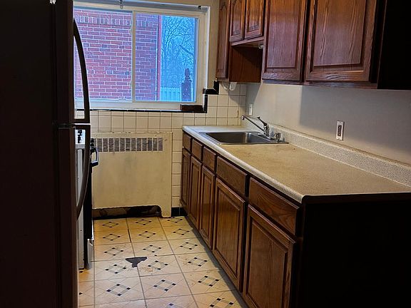 3rd image of 849 Hermosa Ave APT 3
