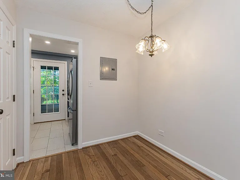 100 N George Mason Dr #3 — Photo 12