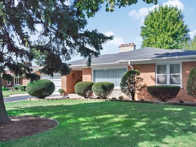6644 N Kenton Ave, Lincolnwood, IL, 60712