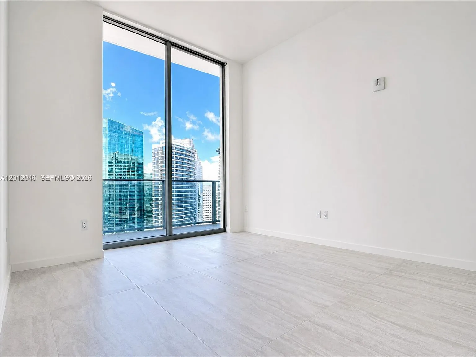 Viceroy Residence — Photo 3