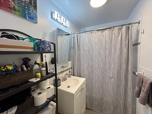 Rented by Stonecrest Realty | media 8