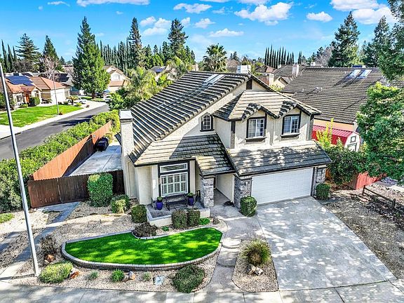 3rd image of 849 Oak Creek Drive