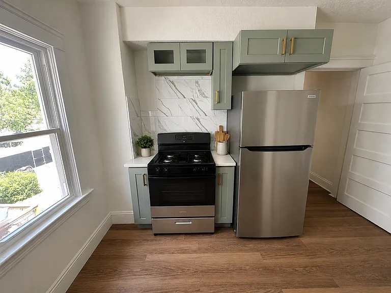 1491 W 114th St #2 — Photo 12