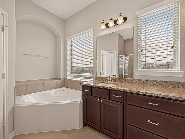4603 Western Brook Dr — Photo 18