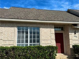 233 Navarro Dr, College Station, TX 77845
