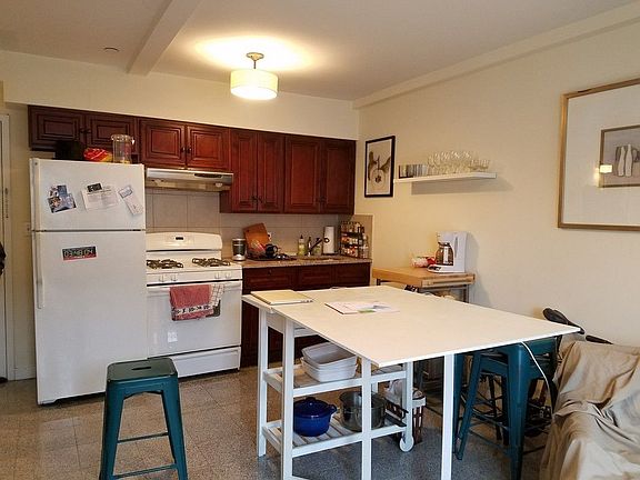 2nd image of 27-35 21st St #7D