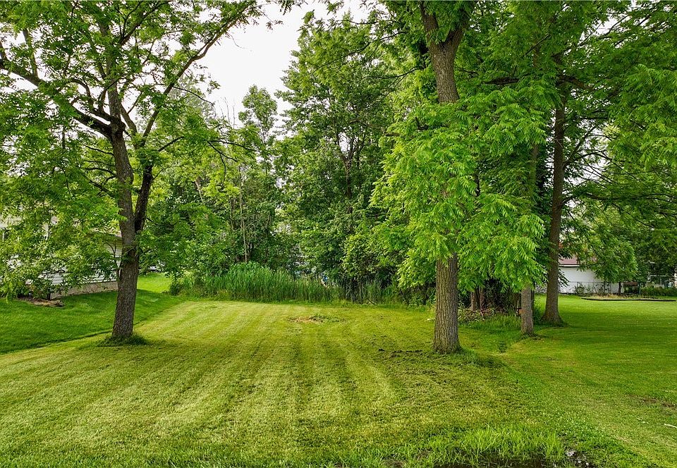 1st image of 35477 Admiral Dr