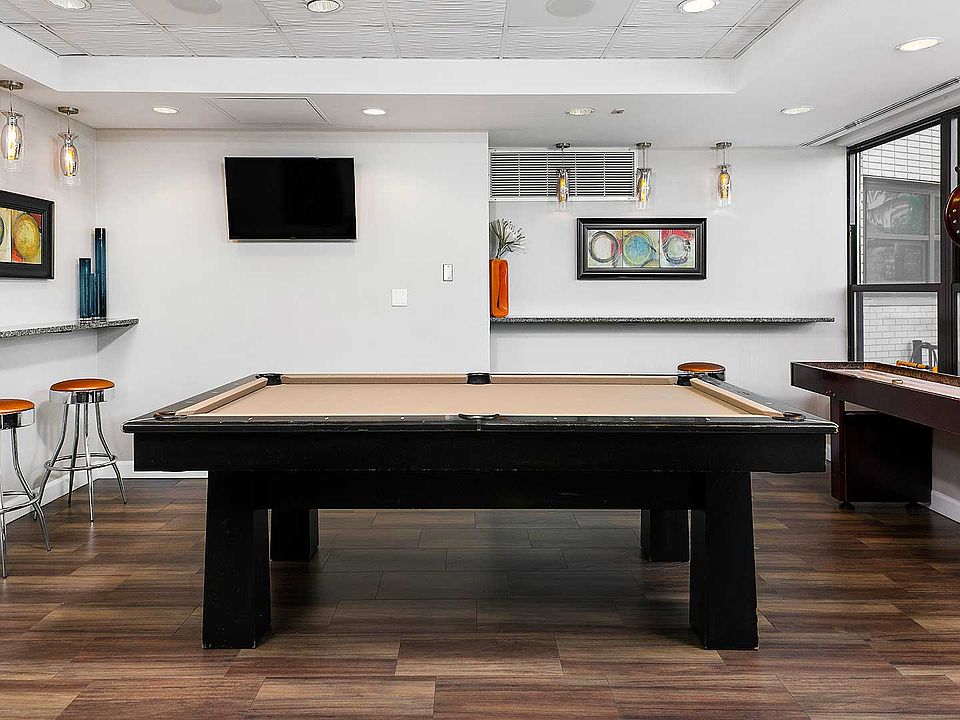 Host your own event or join one of our many resident events in our Community Room, complete with large flat screens, pool table and demonstration kitchen.