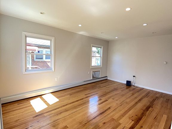 3rd image of 18511 Jordan Ave