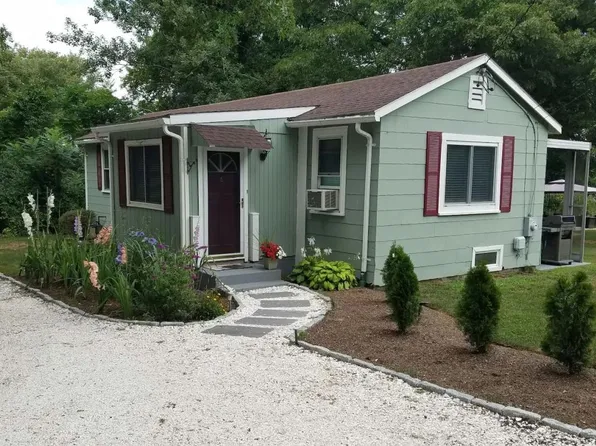 281 Broad Rock Rd, South Kingstown, RI 02879