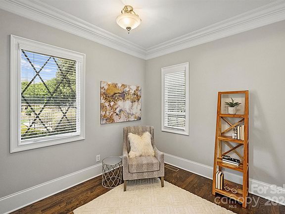 4th image of 3303 Smith Point Ct