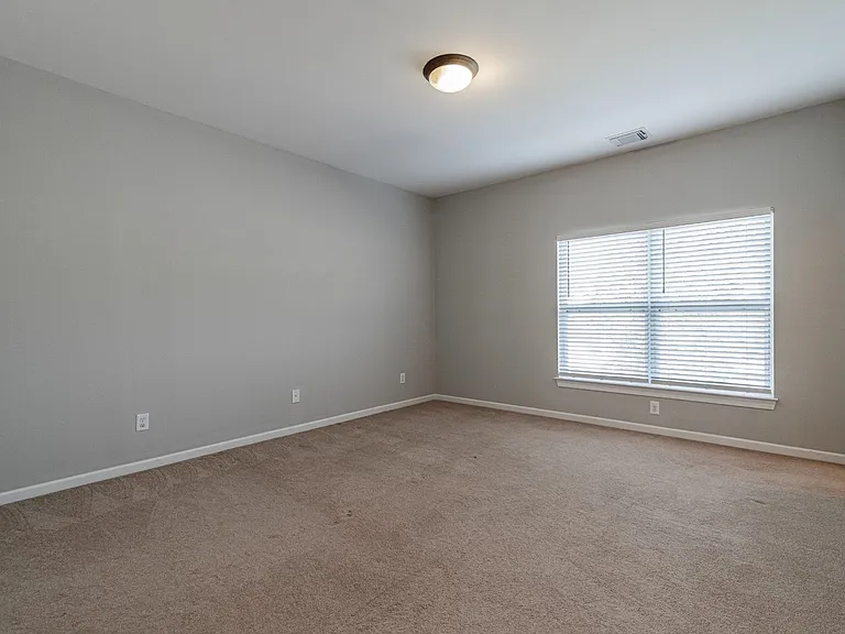 412 Meadowcrest Cir — Photo 24