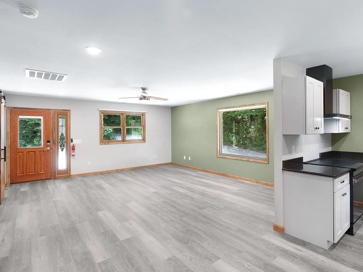 2 bed, 1024 sqft, $1,800 — Photo 3