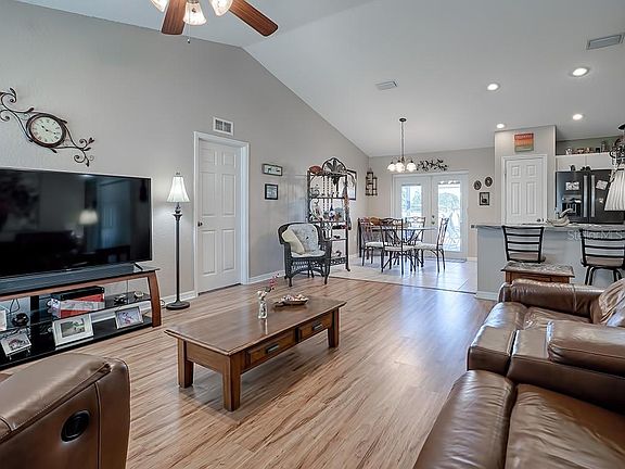 5th image of 2808 County Road 526