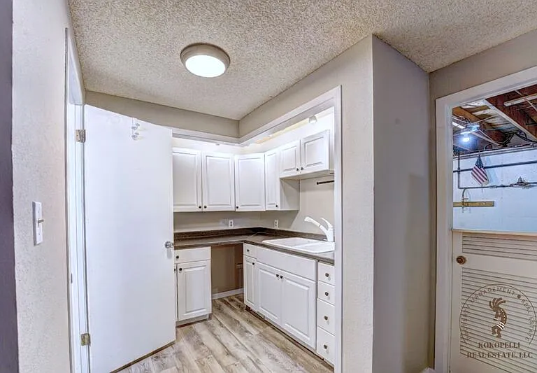 1020 Lakeside Ct #1 — Photo 10