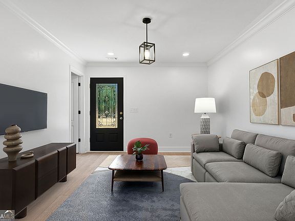 2nd image of 7516 Conyers St