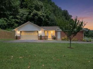1654 Myers Chapel Rd, Hayesville, NC 28904