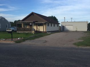 116 N 11th St, Wakeeney, KS 67672