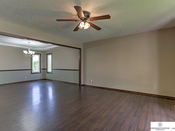 3rd image of 2422 N 150th St