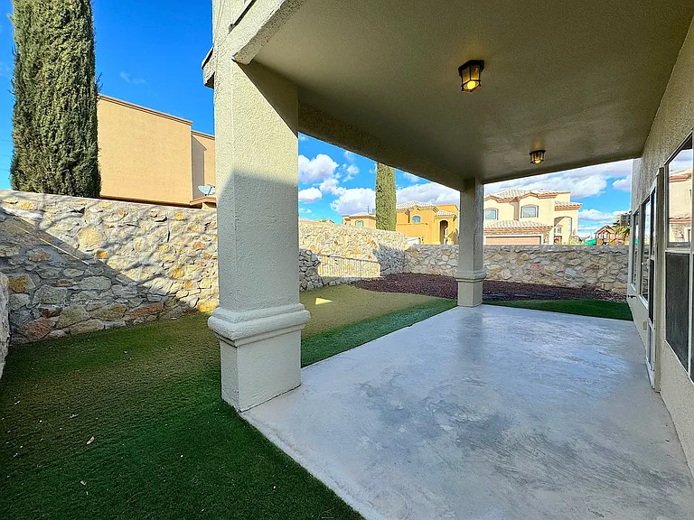 11629 Saint Martin Way — Photo 35