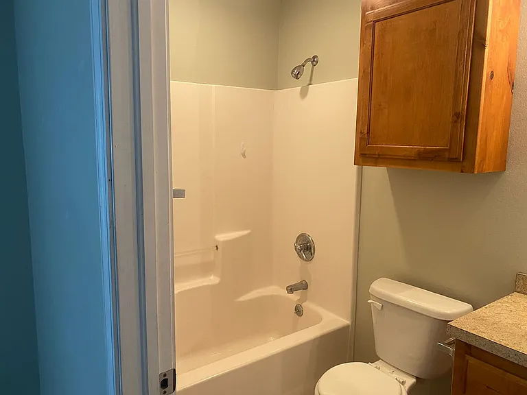111-113 Cherokee — Photo 14