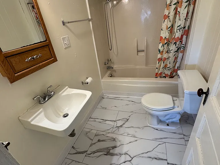 630 Main St #D — Photo 15