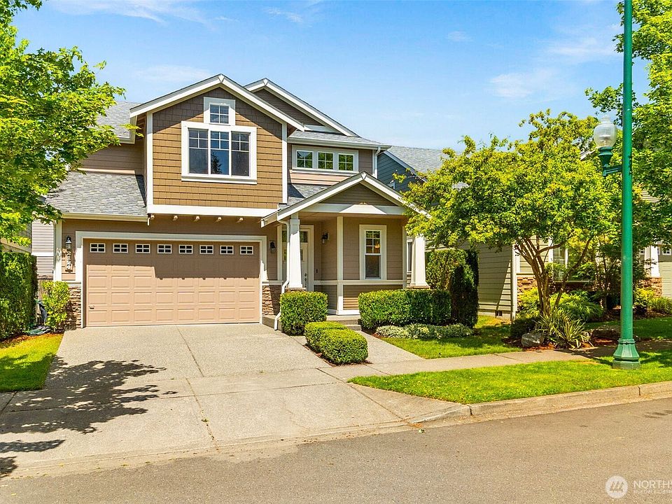 1st image of 2124 Lakewood Drive SE