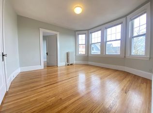 152 Summer St #304, Somerville, MA 02143