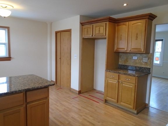 5th image of 414 Tanglewood Dr
