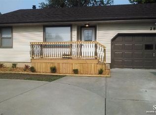 2826 Linda Ln, Salina, KS 67401